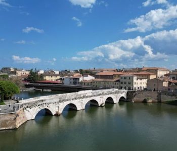 Rimini d’inverno la città senza maschera